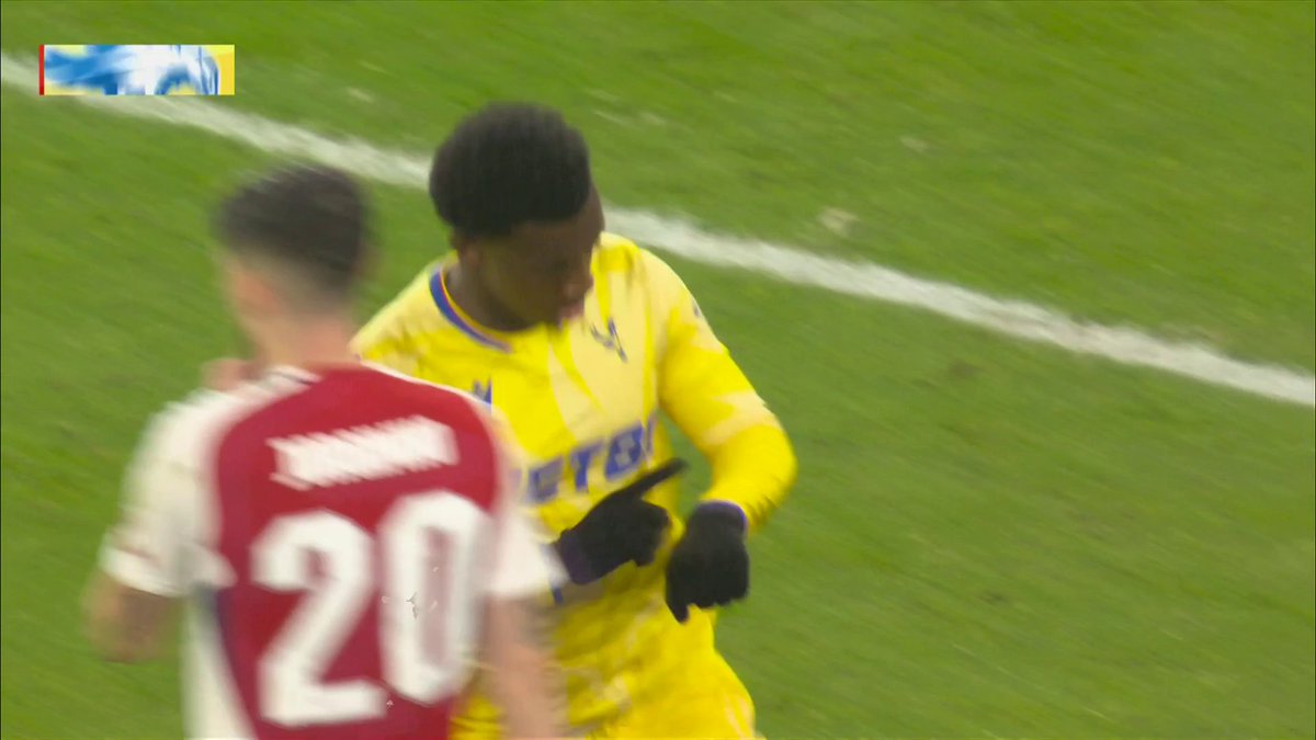 This game 🤯 Eddie Nketiah scores against his former club 👀