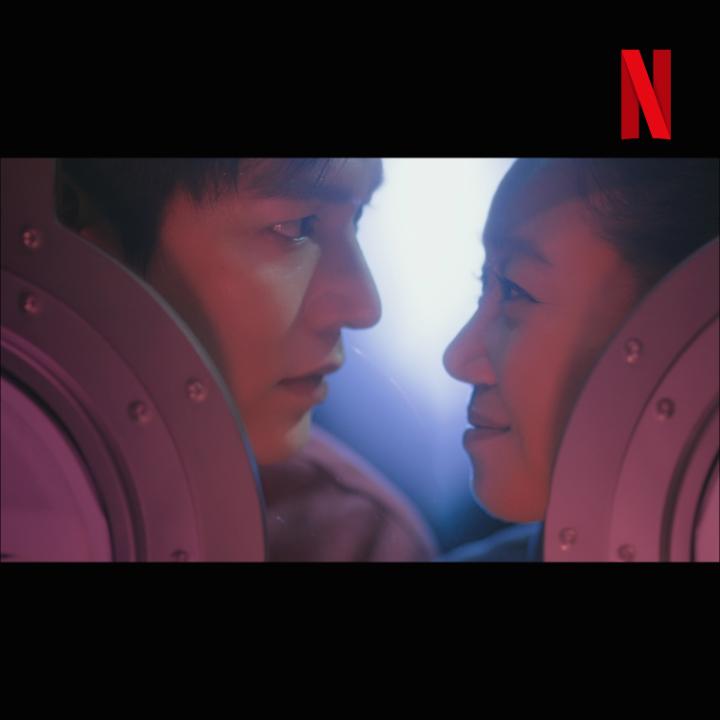 ¿Romance y viajes espaciales? Sí a todo 💘 🚀 El drama 'Si las estrellas hablaran' llega el 4 de enero solo en Netflix.