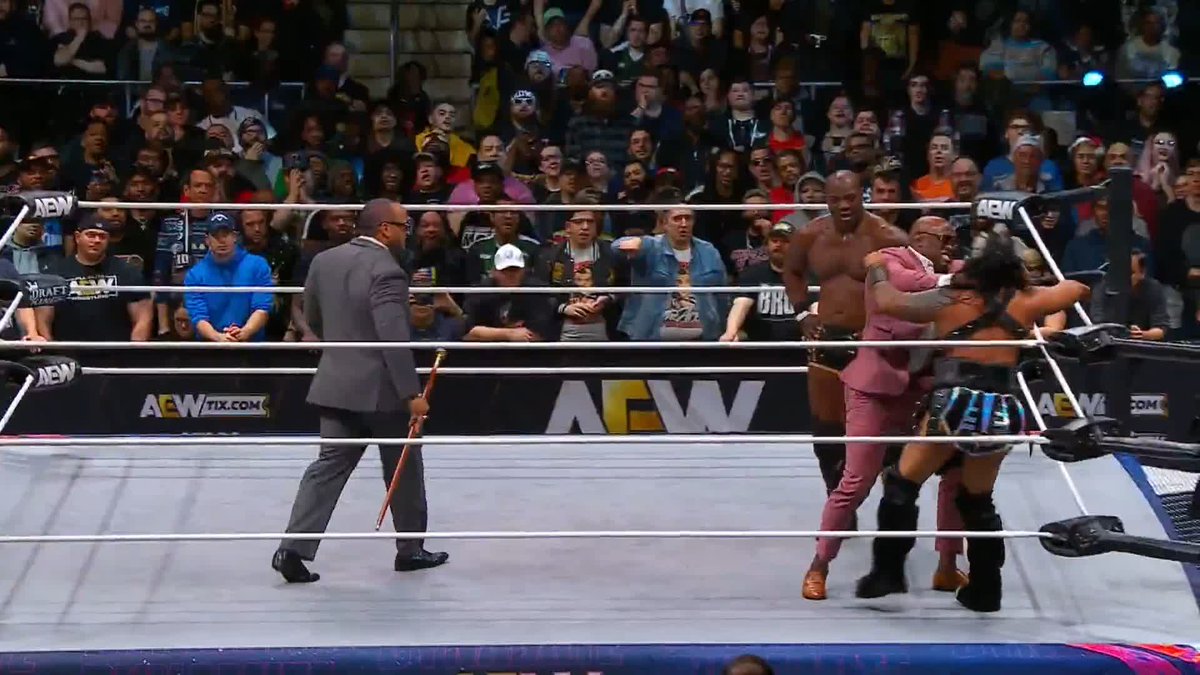 The Hurt Syndicate try to send a message to TNT Champion Daniel Garcia, but Garcia wouldn't let them finish! Watch #AEWDynamite LIVE on TBS! @SheltyB803 | the beast mortos | @FightBobby | MVP | @GarciaWrestling | Mark Briscoe