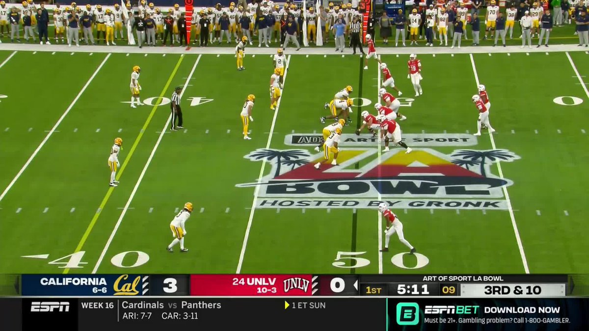 FIRST CAREER TOUCHDOWN FOR KAYDEN MCGEE GIVES THE REBS THE LEAD 🔥 📺: ESPN