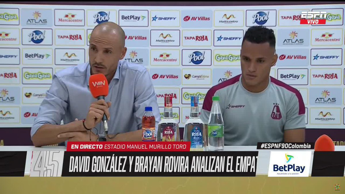 🗣️ David González reconoció en rueda de prensa su error en lo que ocurrió con Alfredo Morelos. Algo ofensivo le dijo y lo sacó de casillas. El DT del Tolima reconoce que perdió los estribos en ese momento y presentó disculpas inmediatamente.