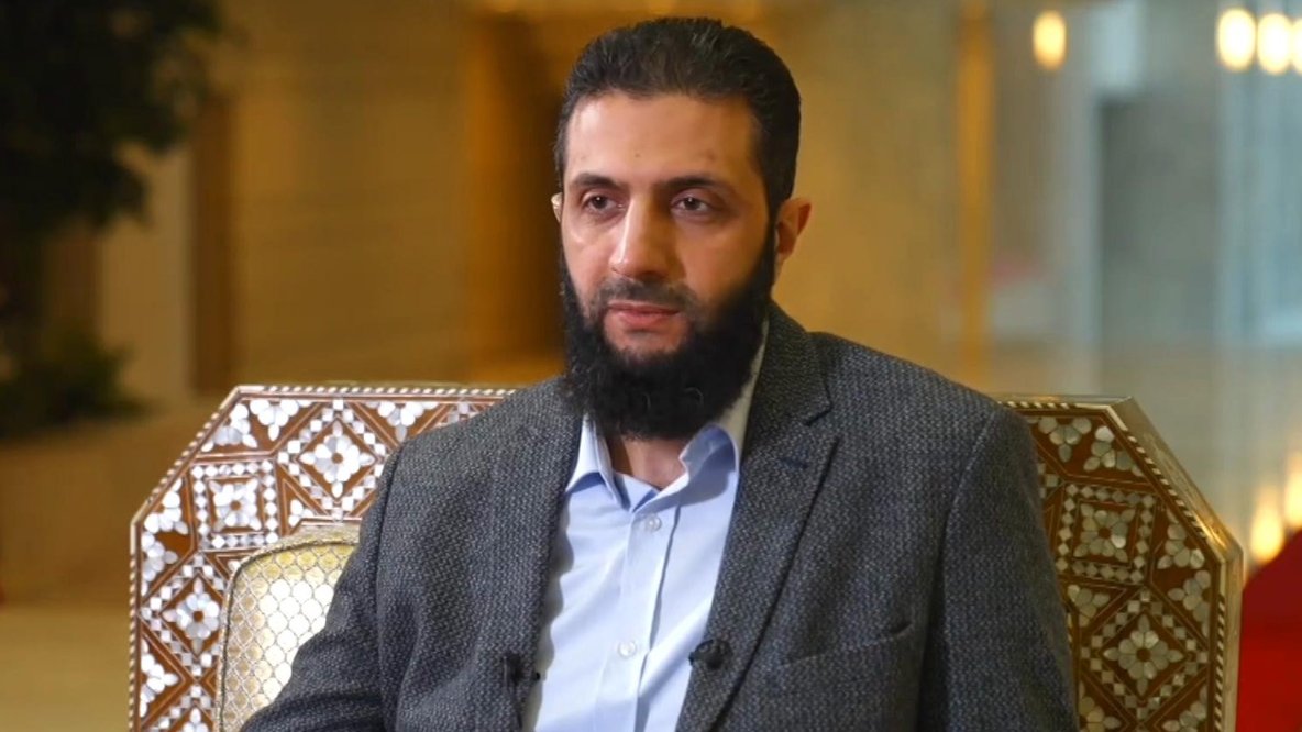 BBCニュース - 「シリアは世界の脅威ではない」 暫定政権の指導者、BBC単独インタビューで語る