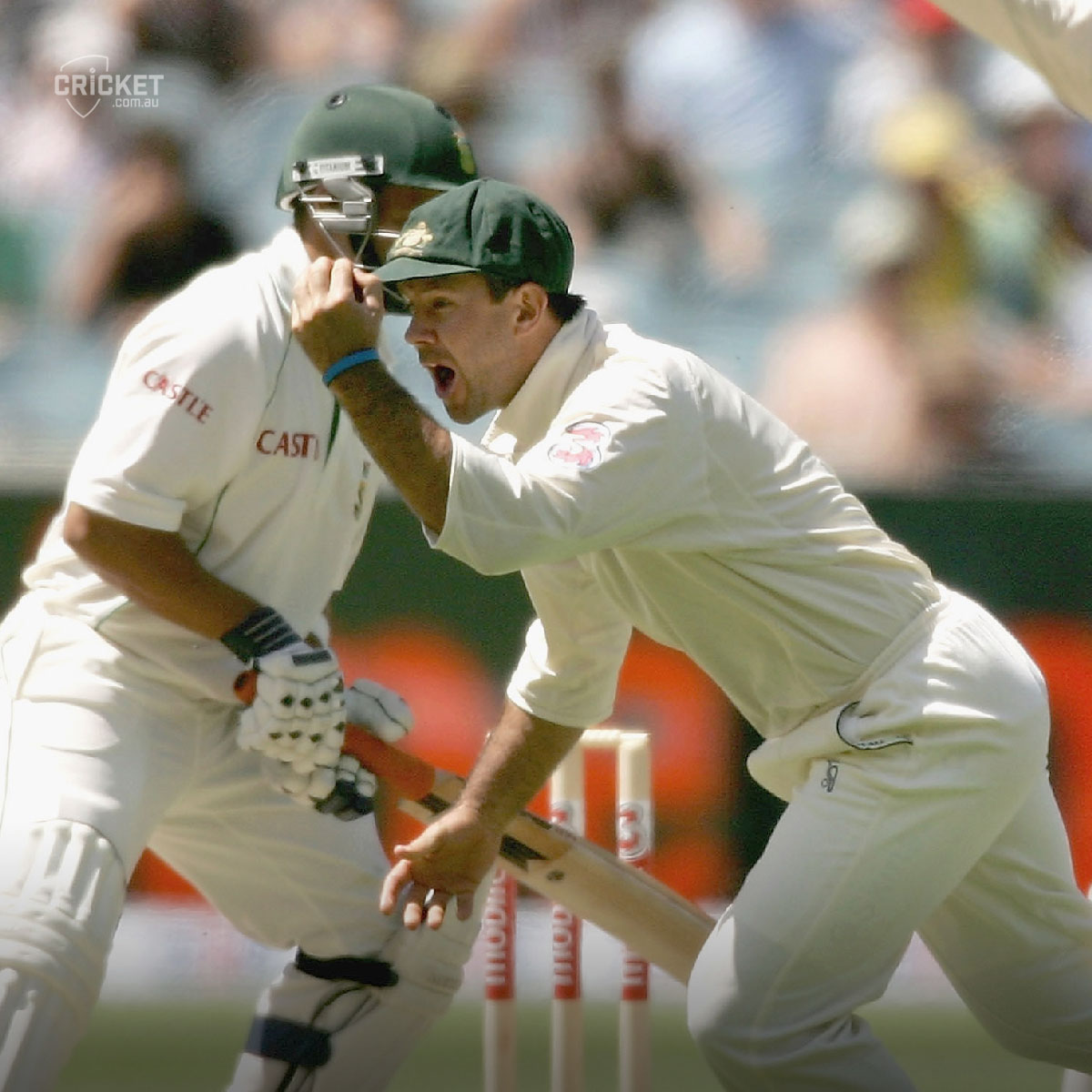 Ponting was the Greatest fielder of all time. Point, cover, slips, gully, forward short leg, silly point, mid on, you can see him fielding at every corner of the field. A proper all round fielder. Happy Birthday Ricky Ponting AO