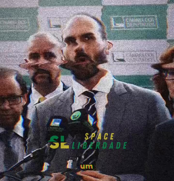 🚨URGENTE - Deputado Eduardo Bolsonaro detona Tomás Paiva, comandante do Exército e repudia a prisão de Braga Netto “Um comandante do exército inépto, General Tomás inútil. Poderia colocar uma abóbora no lugar dele que daria no mesmo!”