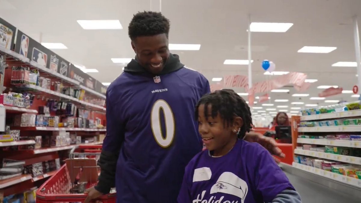 "The best day of my life of Christmas shopping!" Roquan Smith hosted our 19th annual Holiday Helpers shopping spree #WPMOYChallenge M&T Bank