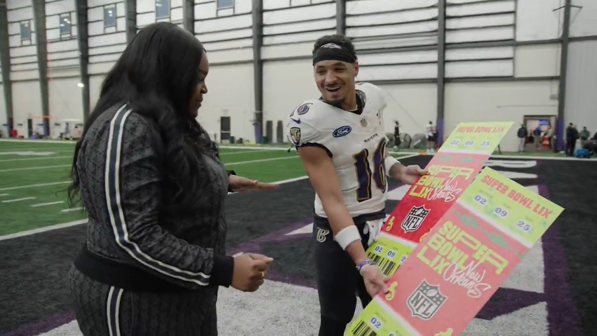 .Tylan Wallace had a surprise for our Inspire Change award winner 💜 Ravens Community