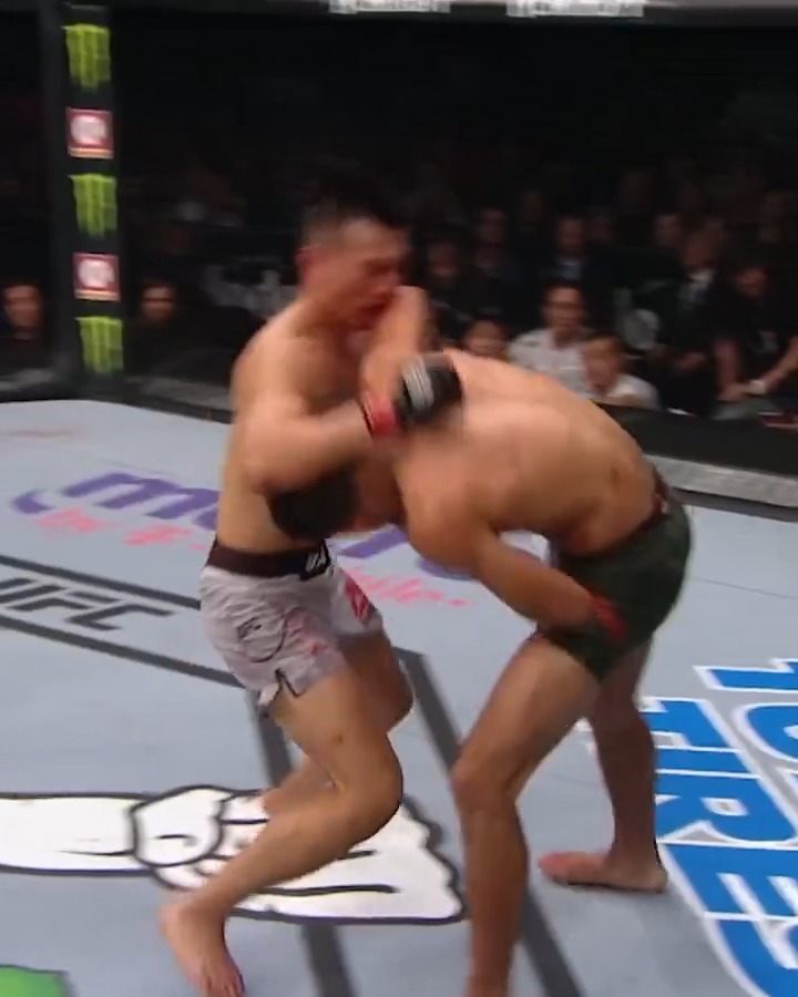 HOLY SH-T MOMENTS 😱 These are just some of the most breathtaking moments in UFC history 👀