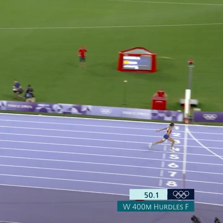 WORLD RECORD 50.37 🤯 Sydney McLaughlin-Levrone captured her second consecutive gold in the 400m hurdles at the Paris Olympics!