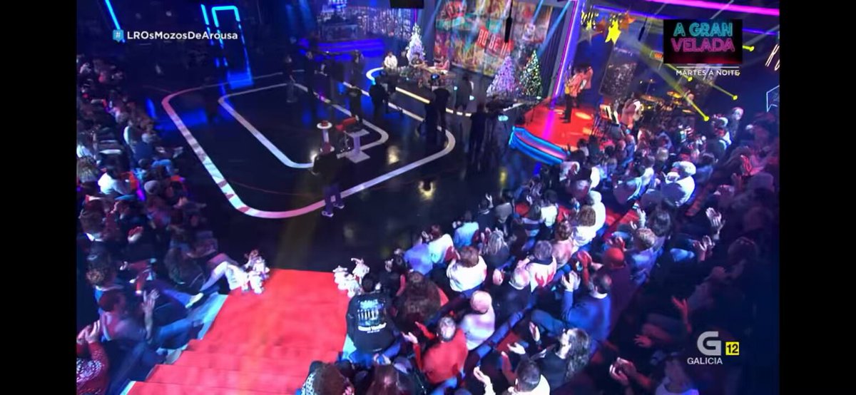 “Telecinco no dice la verdad” Los Mozos de Arousa desmienten la Versión de MediaSet sobre el asunto de las campanadas LandRoberTVG Roberto Vilar #LROsMozosDeArousa