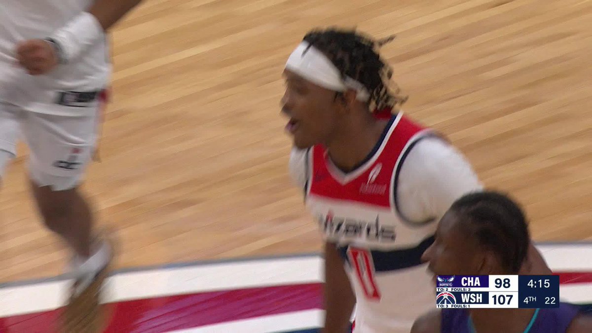 COULIBALY ONE-HANDED FROM THE RAFTERS 💥