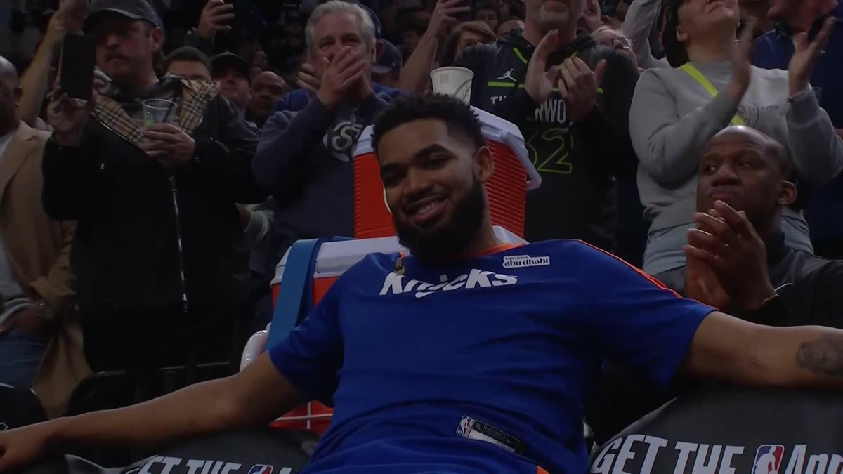 The Minnesota Timberwolves gave Karl-Anthony Towns a warm welcome in his first game back in Minnesota 🙌