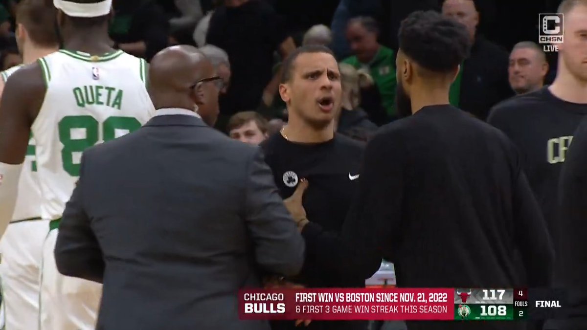 Someone is mad about that upset 😲