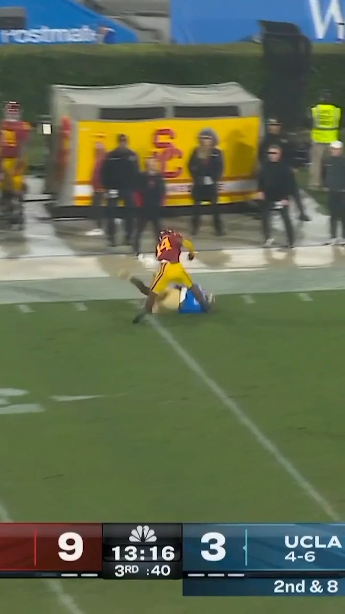 I found the guy that DJ is just gonna throw it up to 5 times a game.