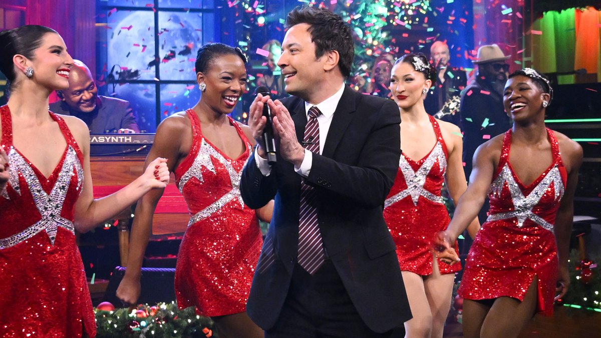 .Jimmy Fallon and The Roots perform “Hey Rudy” with a special appearance from The Rockettes! Watch the full performance ⬇️ #FallonTonight #HolidaySeasoning #Holiday