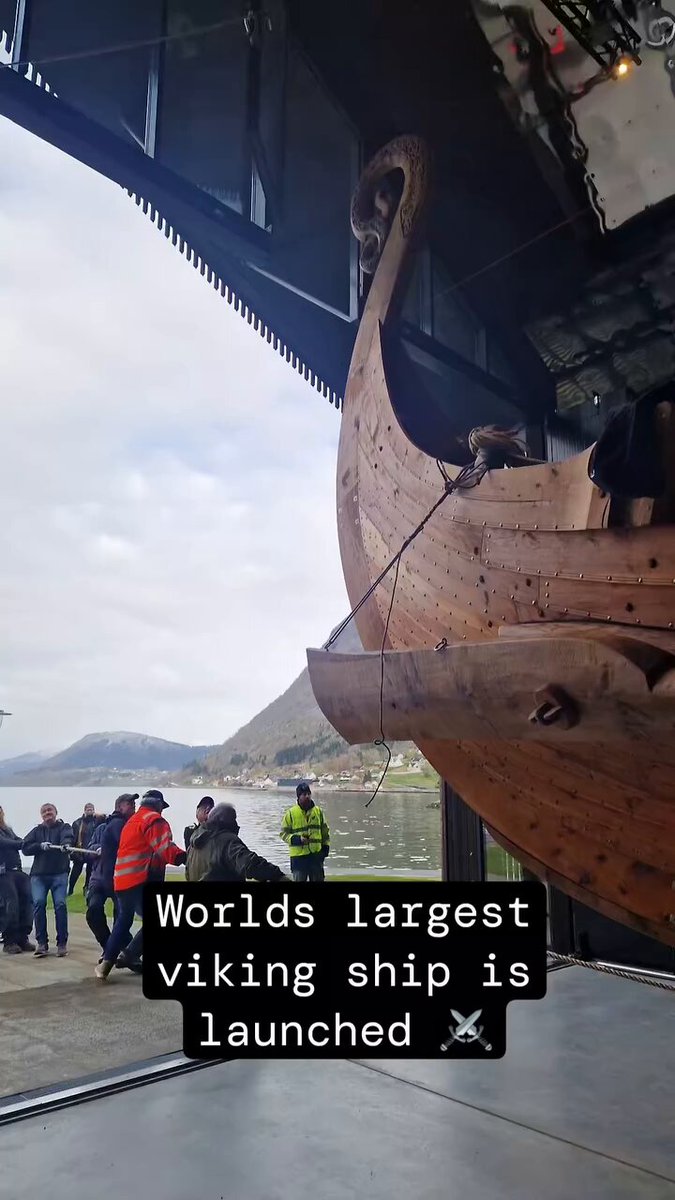 This is the coolest thing you’ll see on X, ever! -The worlds largest viking ship in action🛡️
