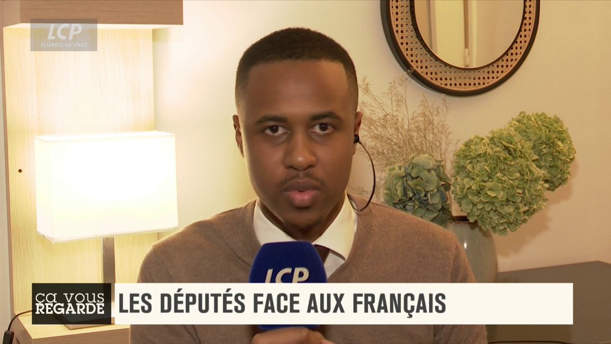 "J'aurais dû m'introduire en disant je m'appelle Mamadou. Mamadou comme l'agent de sécurité en bas du bâtiment, comme l'homme ou la femme de ménage, comme le livreur." Mouradi Daroueche revient sur les révélations du journal Le Monde au sujet des propos d'Emmanuel Macron. #CVR