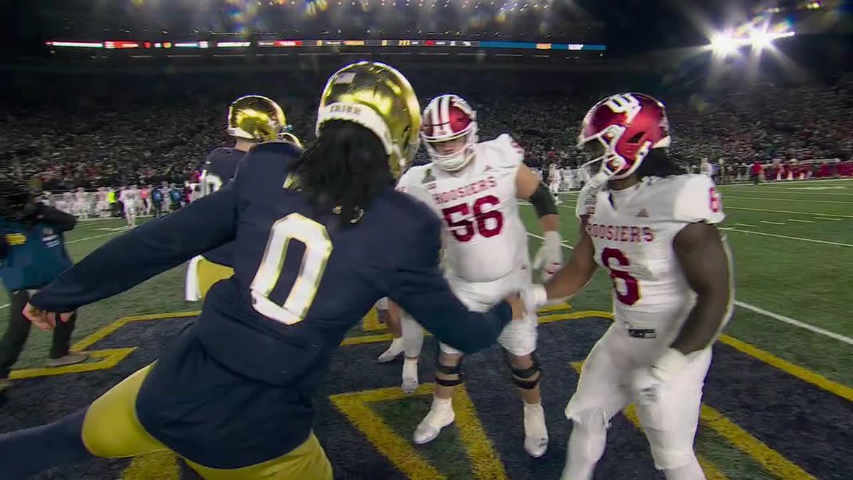 "Gentlemen, welcome to the first round of the College Football Playoff." HERE WE GO‼️