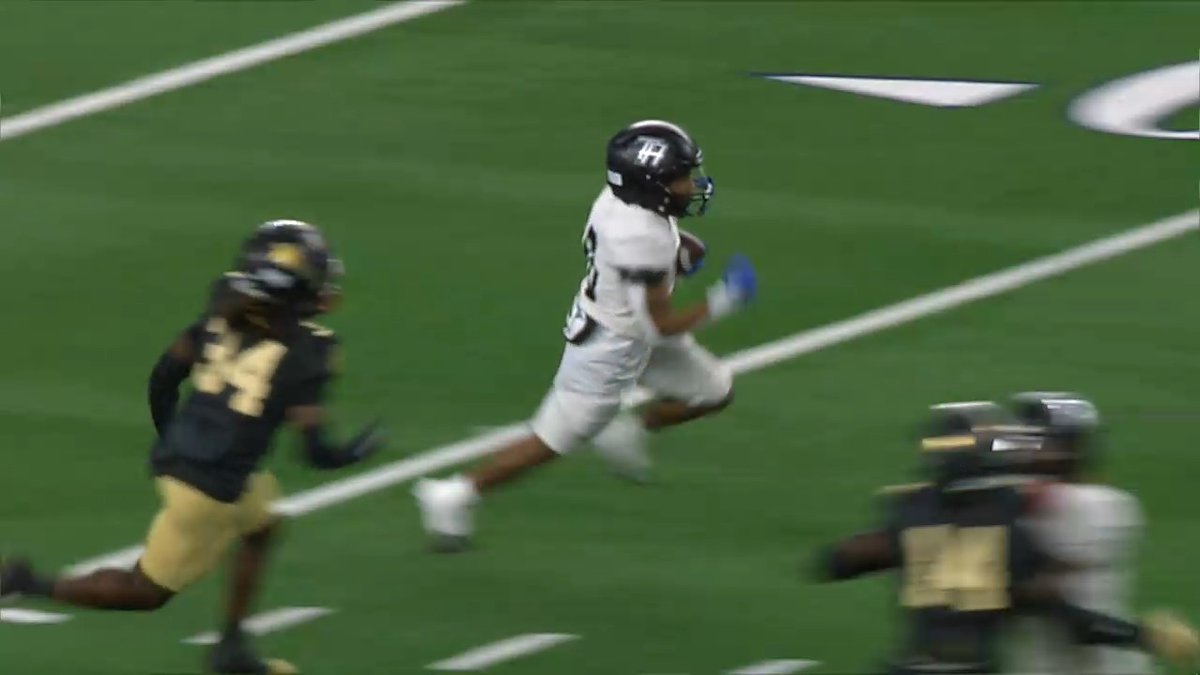 HOWS THAT FOR A STATE CHAMPIONSHIP DEBUT? RICHMOND RANDLE TAKES THE OPENING KICK ALL THE WAY BACK! Watch on FanDuel Sports Network. #TXHSFB #TEXAS #UILSTATE