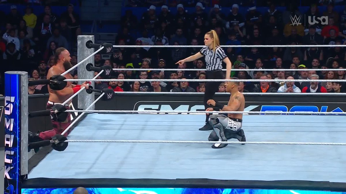 .Carmelo Hayes may have outsmarted Braun Strowman, but can he outrun him? 🤔 #SmackDown