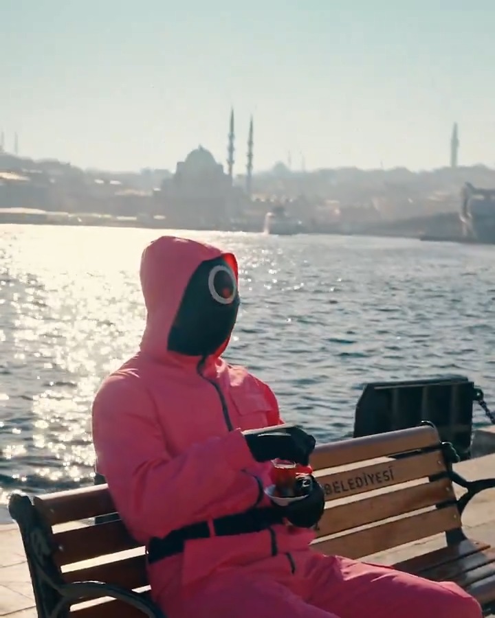 Netflix Türkiye, İstanbul'da geçen bir Squid Game paylaşımı yaptı.