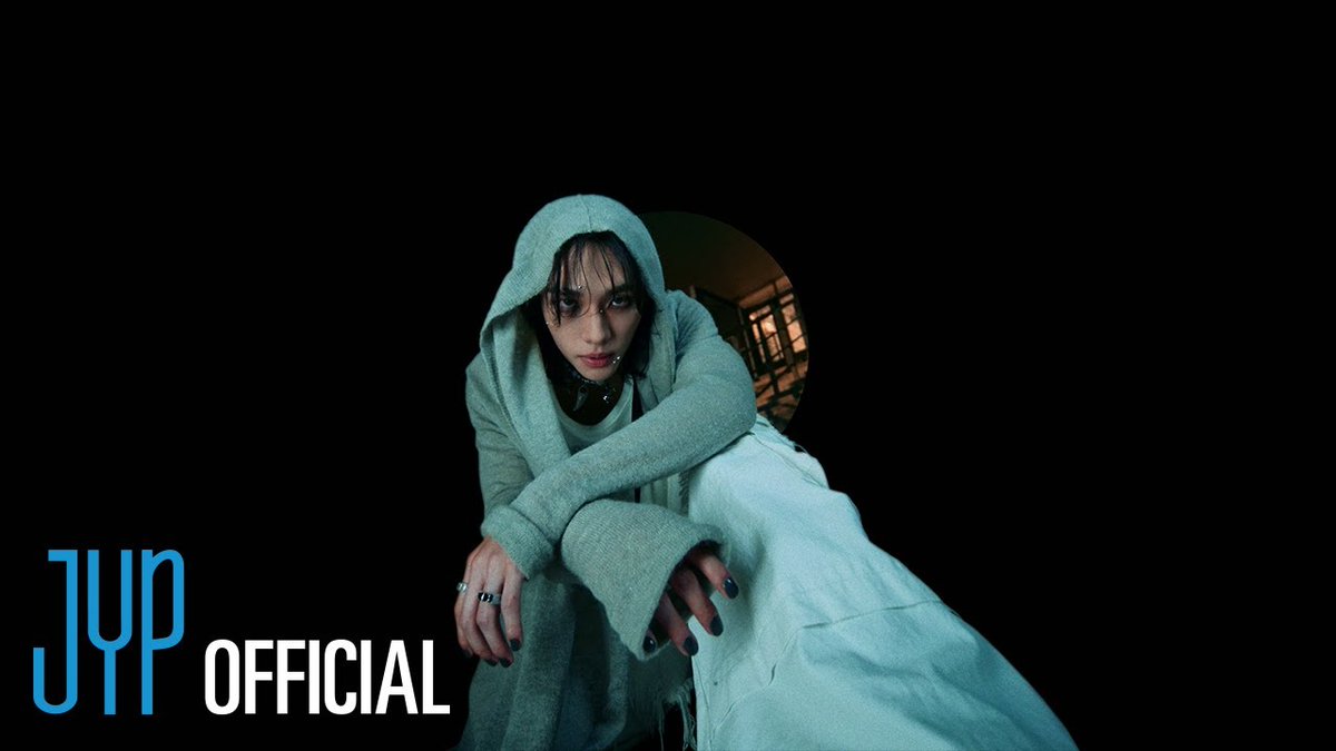 #StrayKids Hyunjin drops sprightly music video for "So Good," off the group's special mixtape EP "HOP." 🎬 HYUNJIN MV OUT NOW #SoGoodMV_Hyunjin #Hyunjin Stray Kids