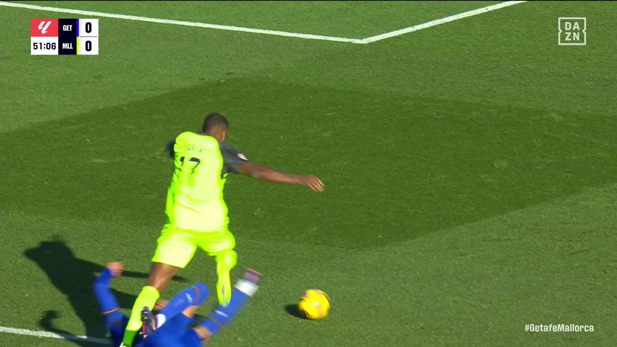 El penalti de Berrocal sobre Larin #LALIGAenDAZN ⚽️