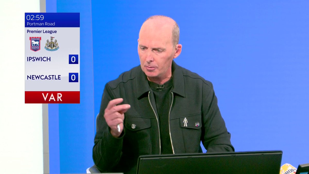"What a start that is!" Alexander Isak puts Newcastle ahead in under a minute 🤯