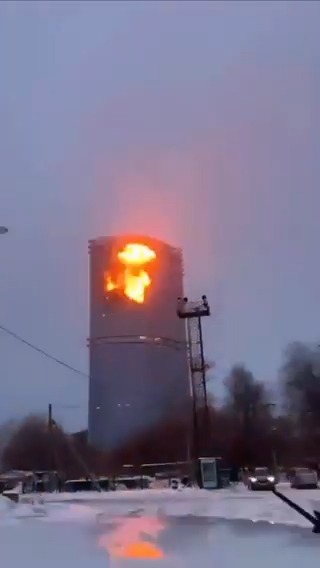 "Drones have hit high-rise buildings in Kazan, the capital of Russia's republic of Tatarstan, with the attacks causing the city's airport to temporarily suspend flights. The Russian Defense Ministry said the attacks came in three waves between 7:40 a.m. and 9:20 a.m. local time on December 21" -RFE #russia #ukraine #war #drone #drones #kazan #KazanAttack