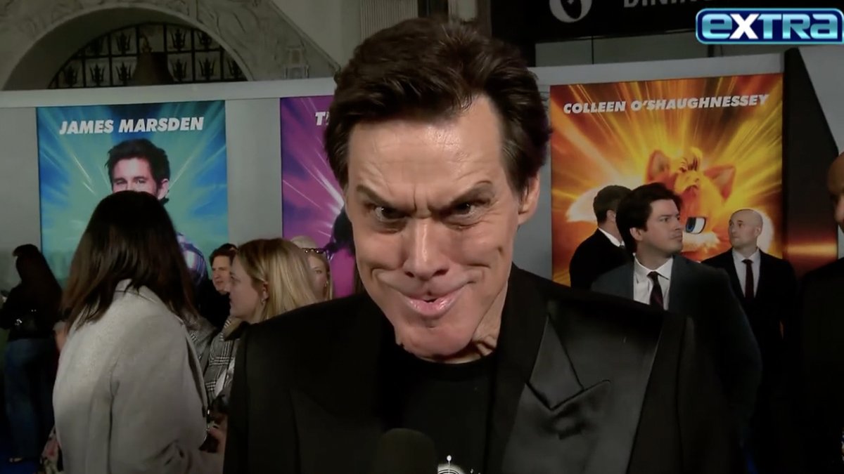 Jim Carrey's EPIC reaction to all the questions about a "Grinch" sequel! 😆 Full interview 🔗: