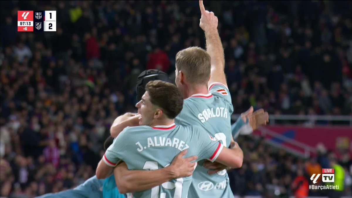 Alexander Sørloth scores a dramatic 96th minute winner against Barcelona 😱 The Norwegian with a HUGE goal which puts Atlético de Madrid top of LALIGA 🔥