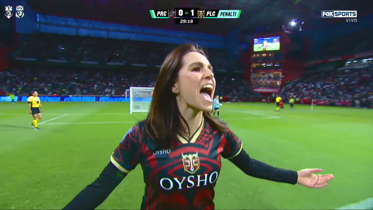 Nikol Ramos atajó el penal de Tania Rincón 😱🔥 #QueensLeaguexFSMX