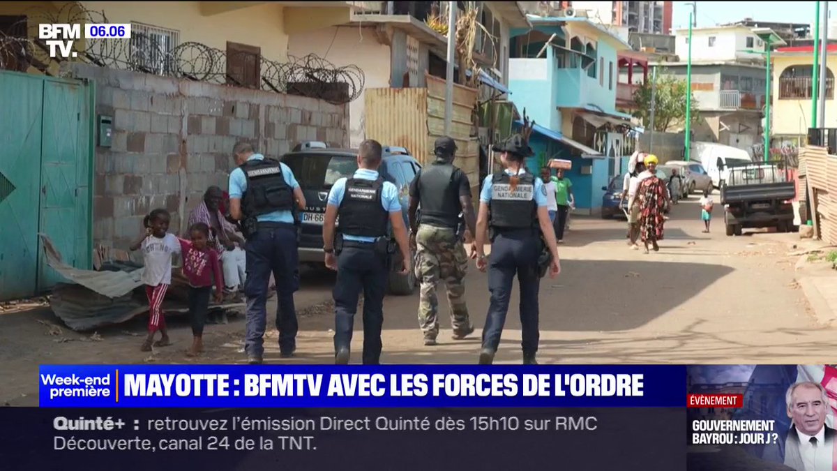 Près de 1.300 gendarmes déployés en renfort sur l'île de Mayotte, plus d'une semaine après le passage du cyclone Chido par Théo Touchais & Nicolas Coadou