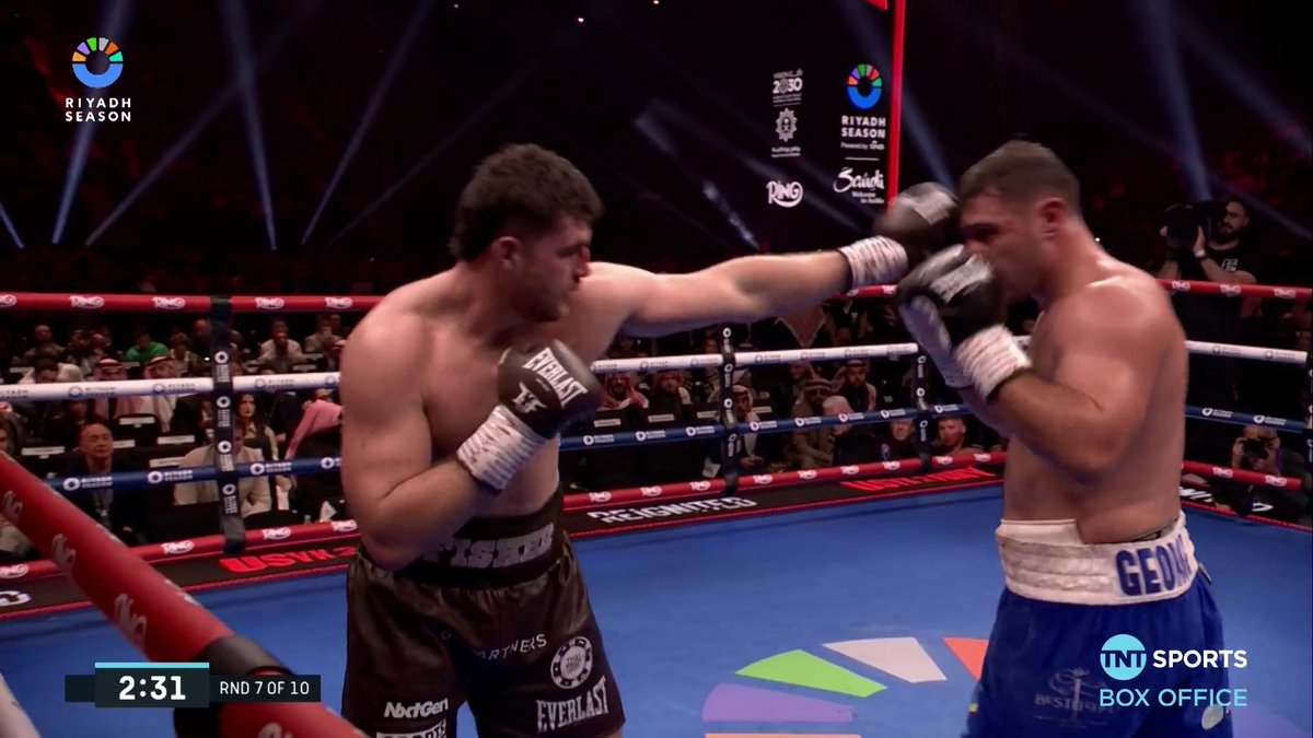 Dave Allen and Johnny Fisher put on a heavyweight showcase to remember in Riyadh #Usyk2Fury 🫡