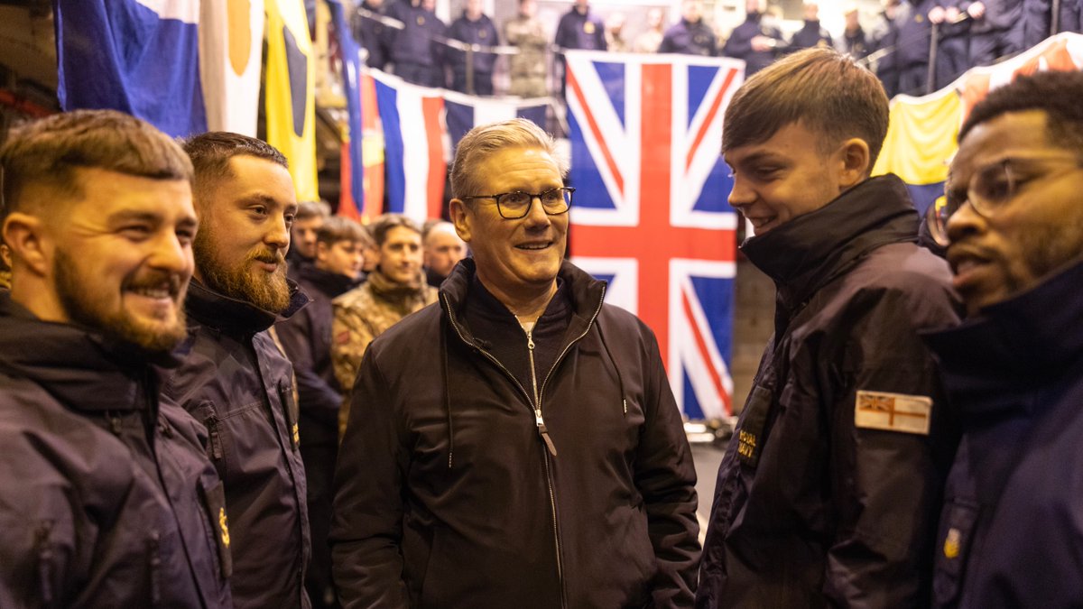 To all our Military without doubt the people of Britain love & thank you for what you do to protect us at great risk to yourselves; If I was the PM I would tell you that without the use of an autocue & with passion & a belief in what I was telling you👇🙄