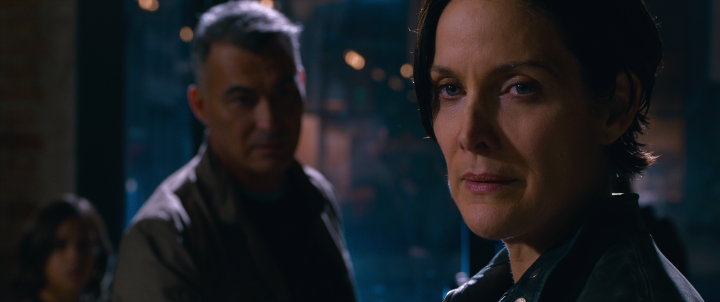 Elle. S’appelle. TRINITY. MATRIX RESURRECTIONS, des Wachowski, c’est dispo.