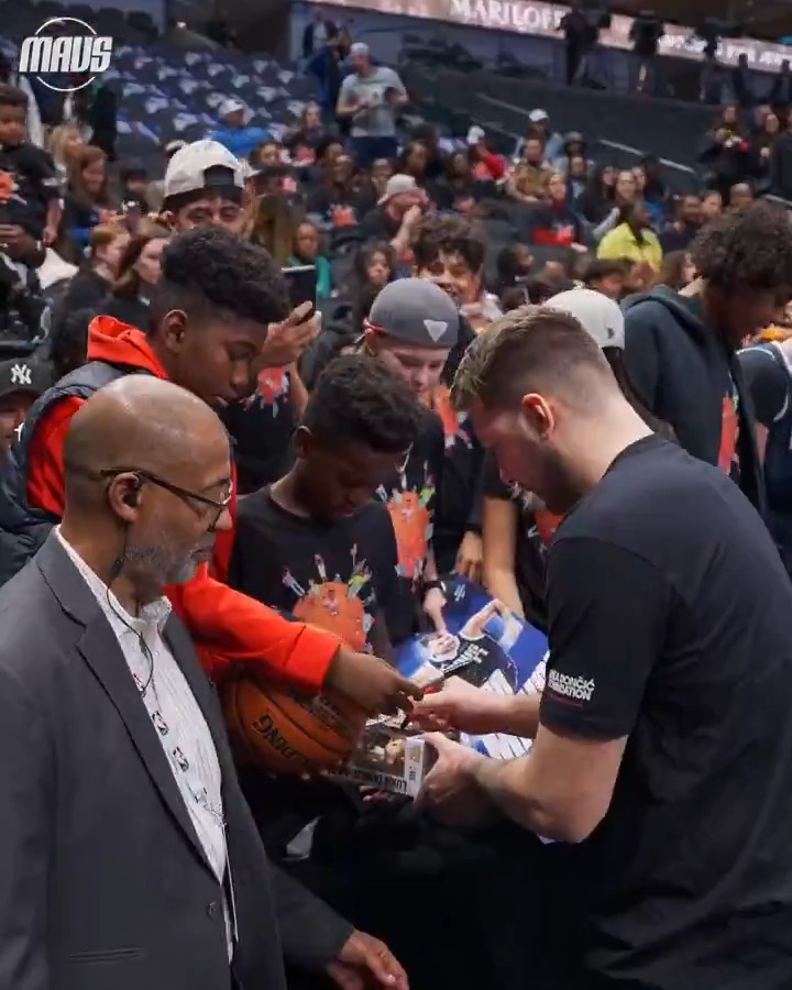In honor of #WorldBasketballDay, Luka and the Luka Dončić Foundation hosted 750 kids from the Dallas area at Saturday night’s game. The kids participated in a pregame panel as part of Luka’s foundation and “Total Hoops Approach” report launch 🙌🏀 Luka Doncic // #MFFL