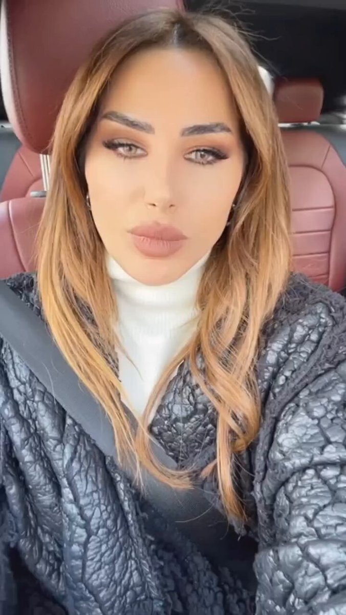 كل إعلامي بالعالم بيخبص وبيتبهدل مرة بالسنة، الا ناديا الزعبي كل دقيقتين.! #الأردن
