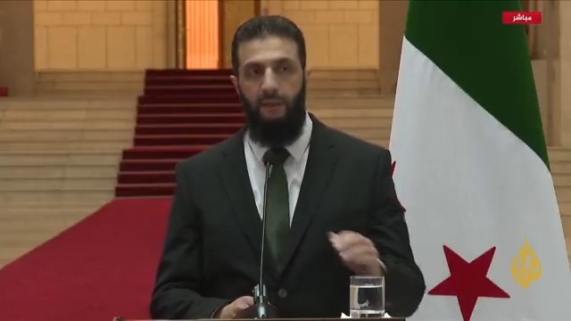 الشرع خلال لقائه وزير الخارجية التركي: #تركيا صديقة للشعب السوري ووقفت معنا منذ بداية الثورة، ولن ننسى ذلك لها #الجزيرة_سوريا