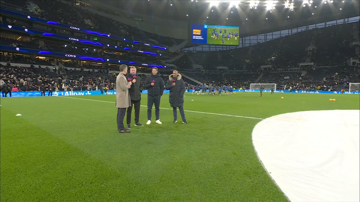"It sends a serious message" Jamie Carragher says if Liverpool win today, they will be hard to stop 👀