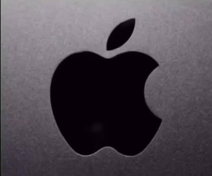 Apple’s now decades old over commitment to the Radius Corner has dated their products. There is need to have the design language “grow up”.