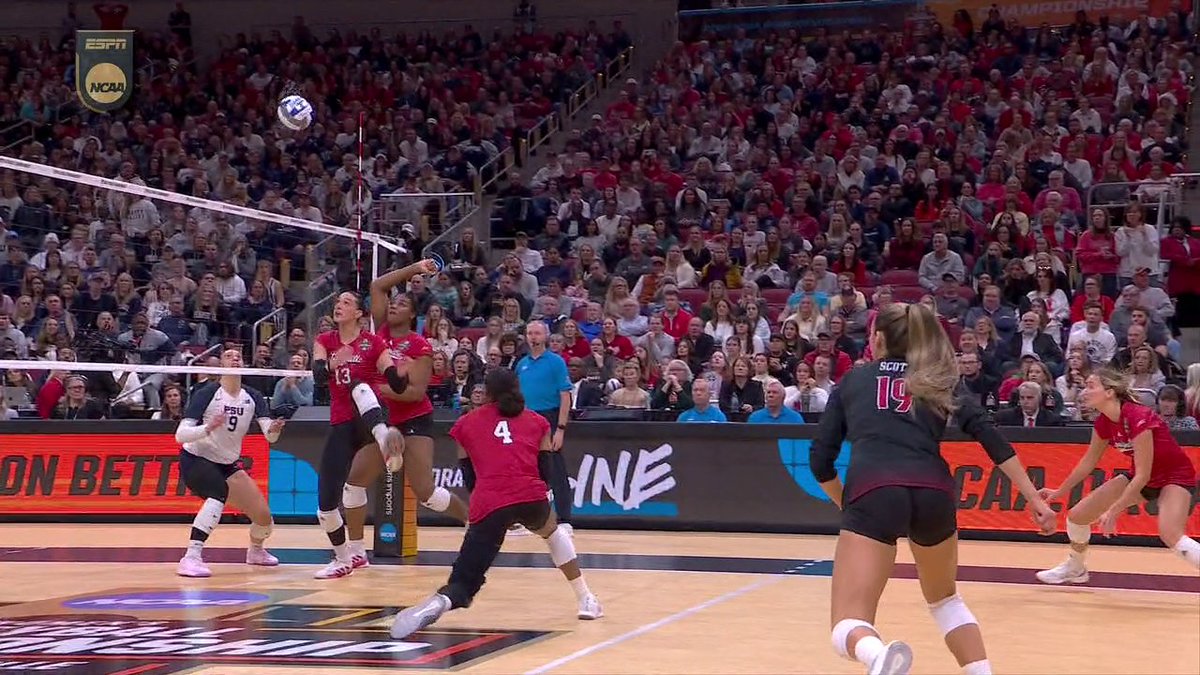 THIS RALLY IN THE CHAMPIONSHIP GAME 🔥 🏐 NCAA women's volleyball championship LIVE on ABC 📺