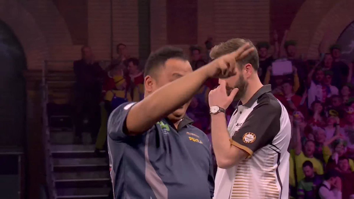 NEBRIDA STUNS SMITH! 🇵🇭 Incredible scenes at Ally Pally! Paolo Nebrida produces an astonishing display of doubling to dispatch Ross Smith in straight sets! 📺 #WCDarts