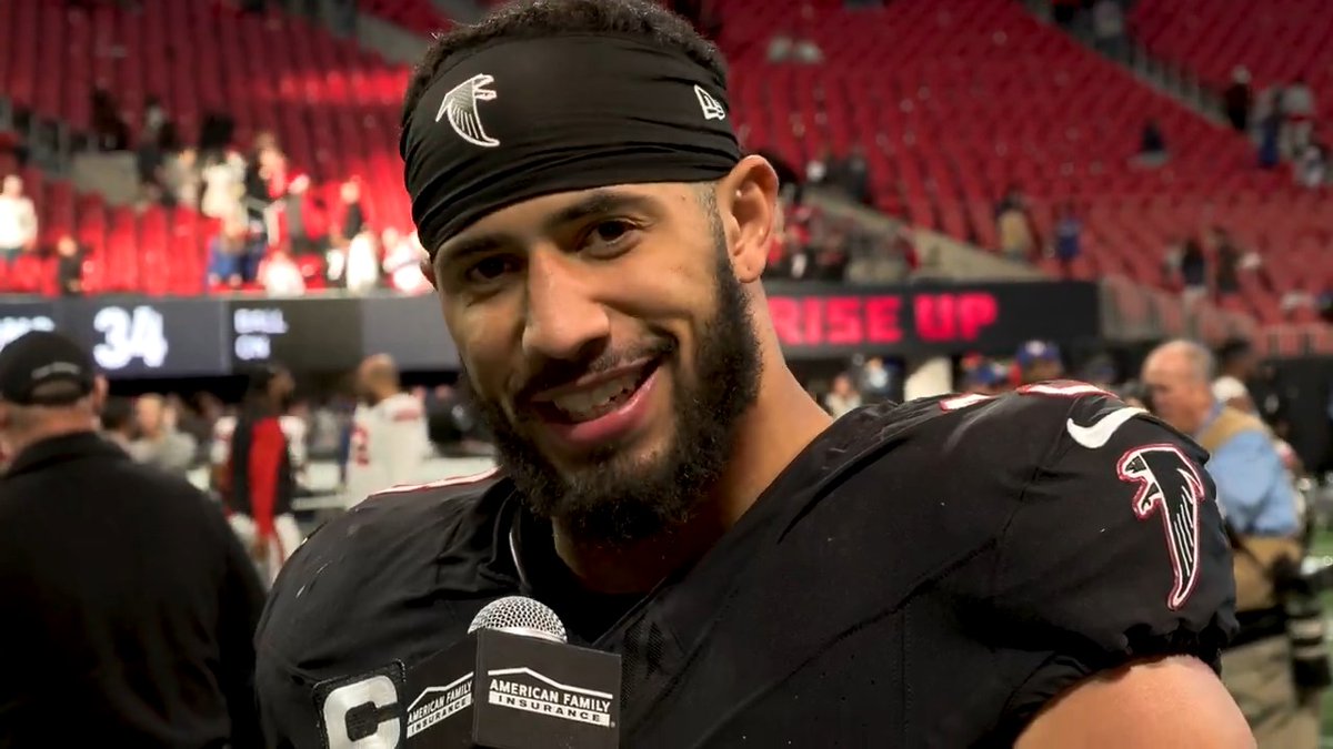 "There's something about pick sixes and red helmets" 👀 #ProBowlVote x Jessie Bates III