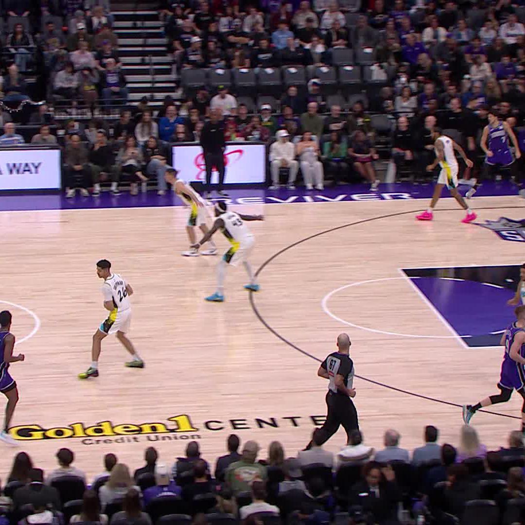 Malik's beef with the rim must be scientifically studied fr