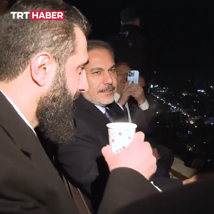 Jolani also gave Turkey’s Fidan a ride in Damascus.