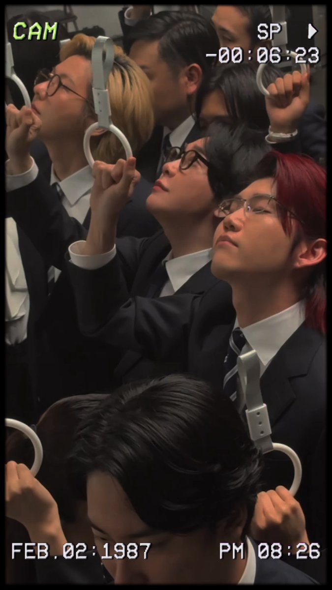 ⁡ :*:⛱️。:*:👔━━🌞:*:。🌛:*: ビターバカンス Official Music Video -Commuter Train Scenes- :*:🎹。:*:🍹━━📞:*:。🎸:*: ⁡ ⁡ #MrsGREENAPPLE #ビターバカンス