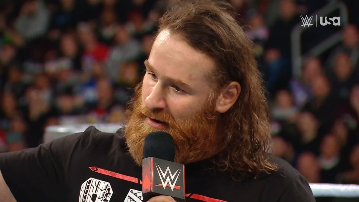 Let's face it, Sami didn't come here to talk... 👊👊 #WWERaw
