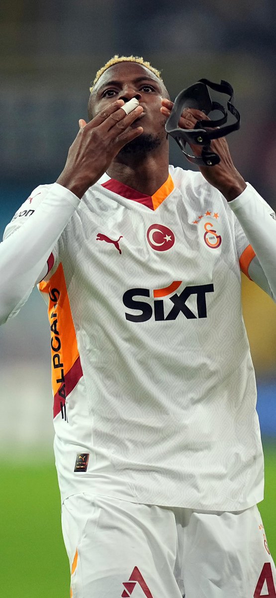 Maskeyi çıkardığında rakipler için artık çok geç. 😎
