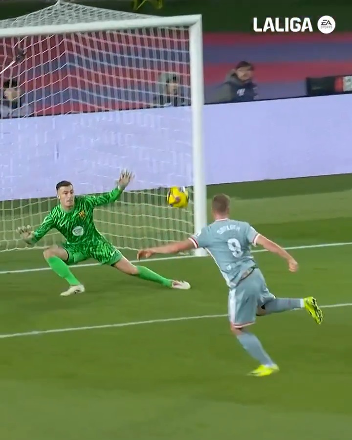 Contra-ataque em inferioridade numérica, no fim do jogo, resolvido pela qualidade dos jogadores. Cruzamento perfeito de Molina e uma finalização bem difícil de Sorloth, com a bola quicando. O Atlético de Madrid que não desiste nunca.
