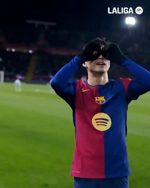 Los trucos de Pedri González. 👓 #LALIGAEASPORTS | #LALIGAHighlights